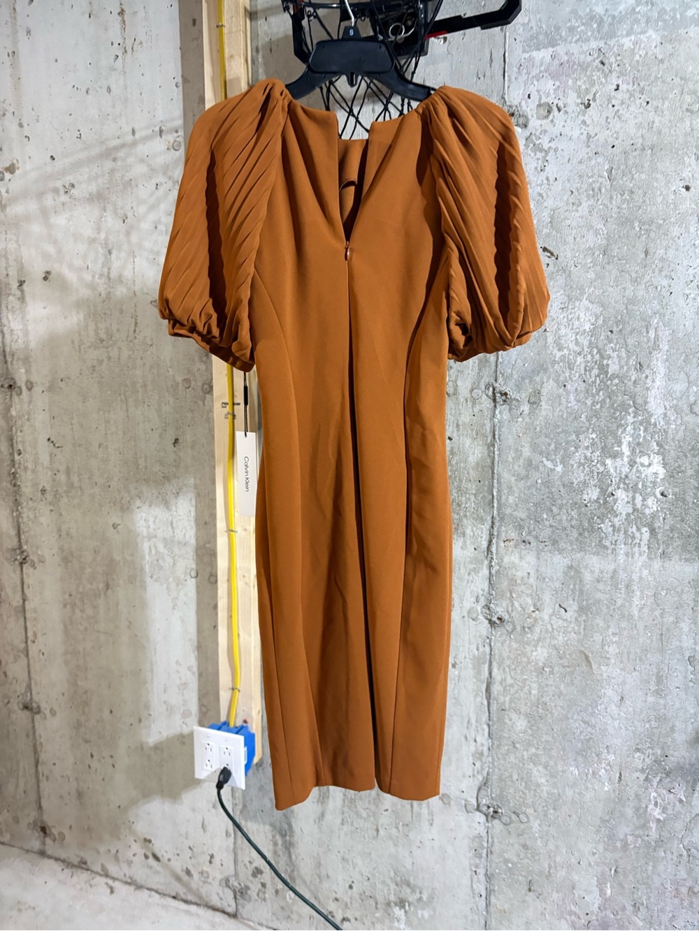 Calvin Klein Rust Pleated Puff-Sleeve Midi Dress - Picture 2 of 4